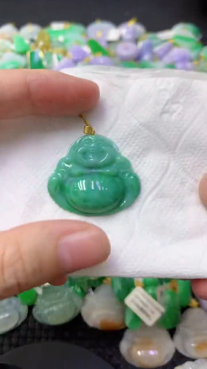 颈饰18K金镶嵌翡翠天然缅甸翡翠A货