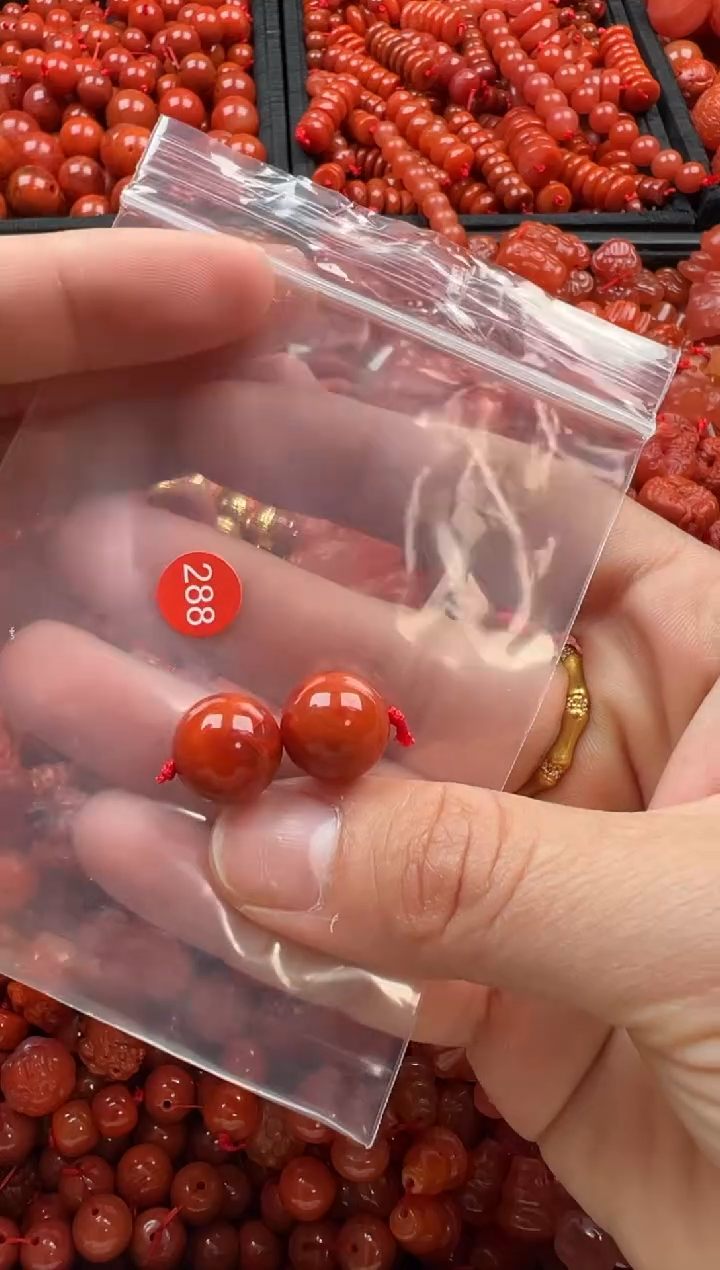 【闪购商品】南红玛瑙颈饰未镶嵌1