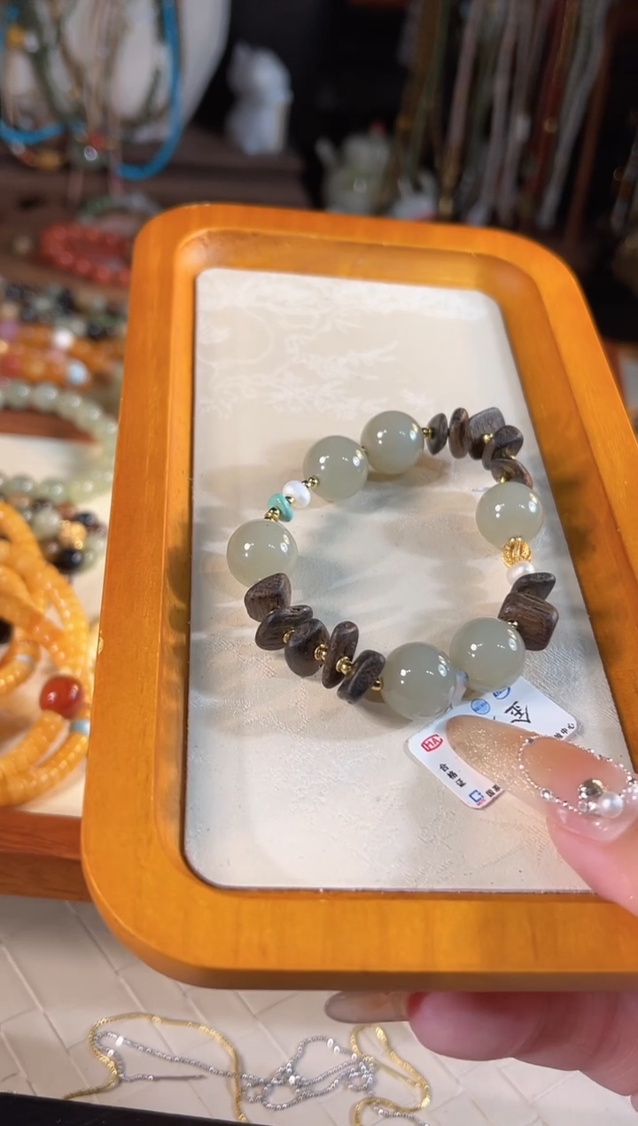 【闪购商品】和田玉手链未镶嵌多样性发货其一