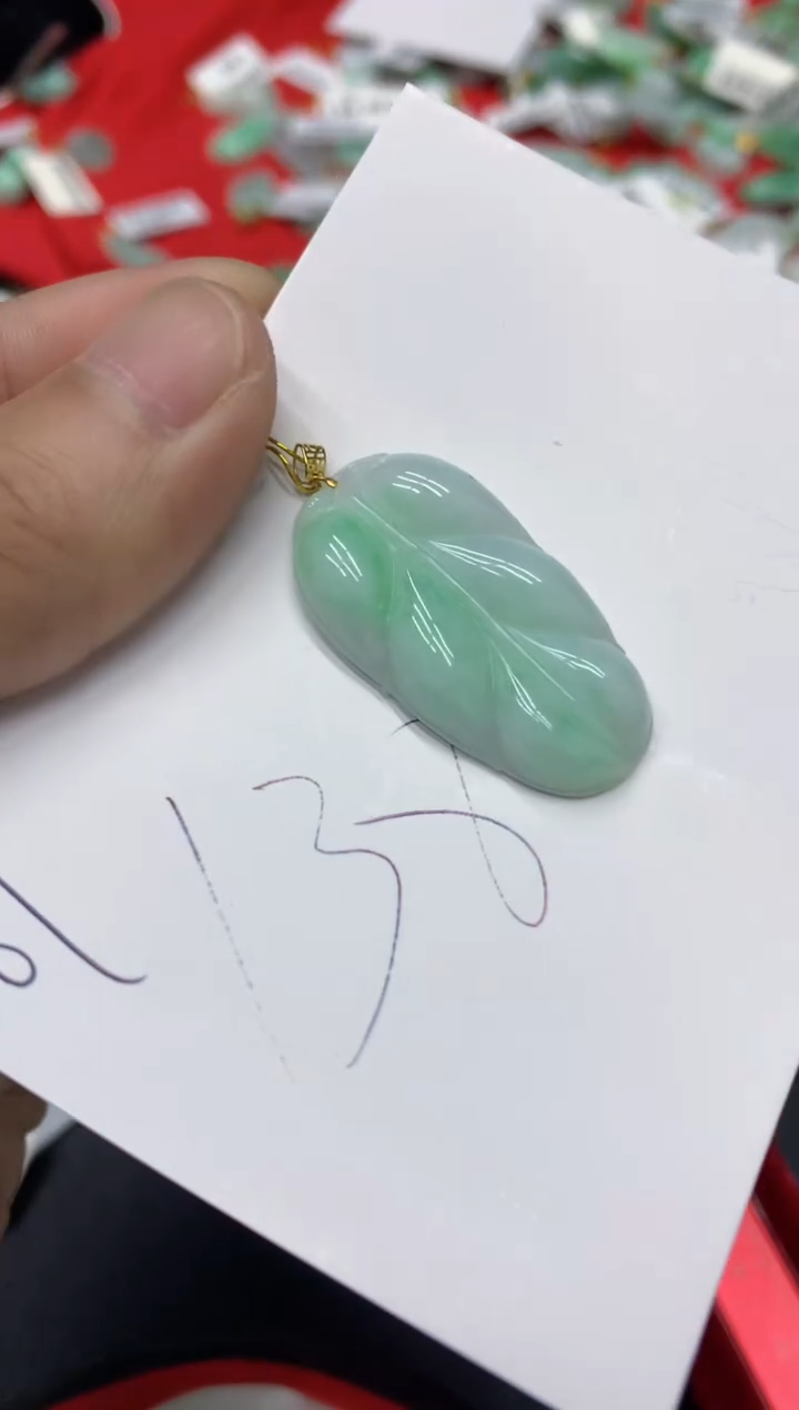 【闪购商品】翡翠颈饰18K金镶嵌翡翠