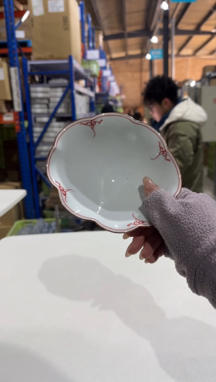 玻璃纸花型钵花型钵花型钵（14.5cm*12cm）