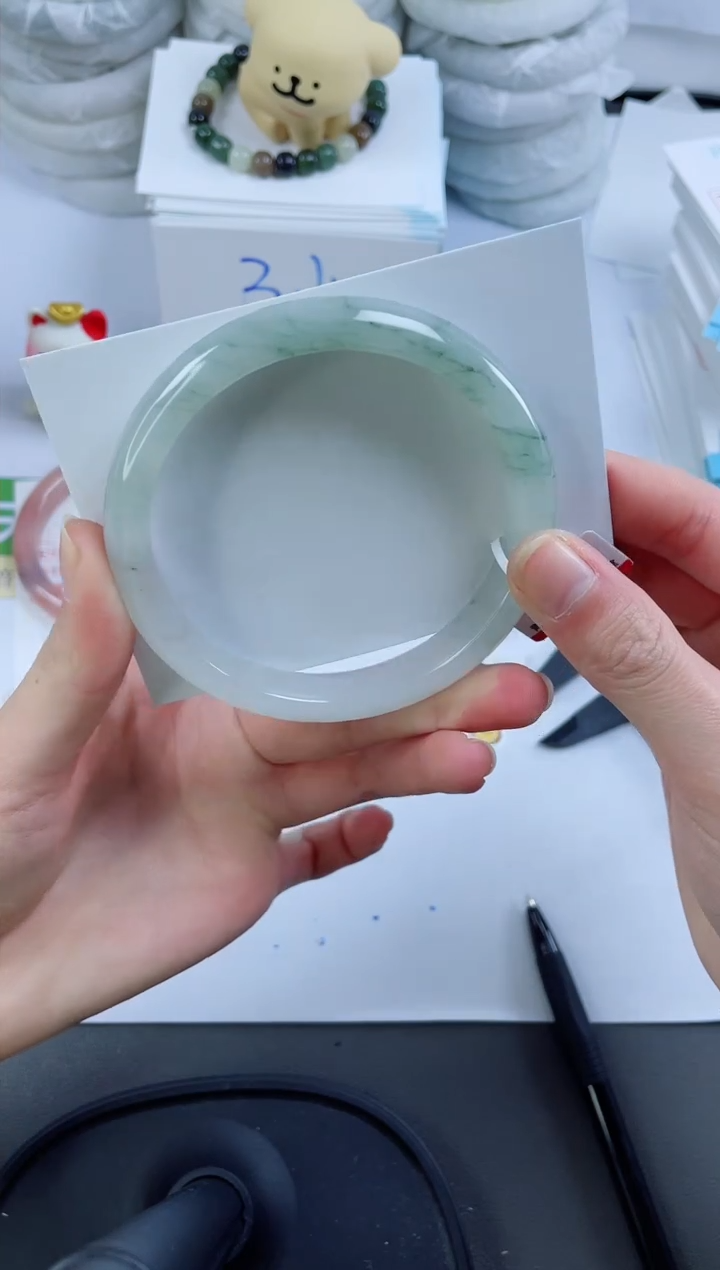 【闪购商品】石英质玉手镯未镶嵌139-64.5