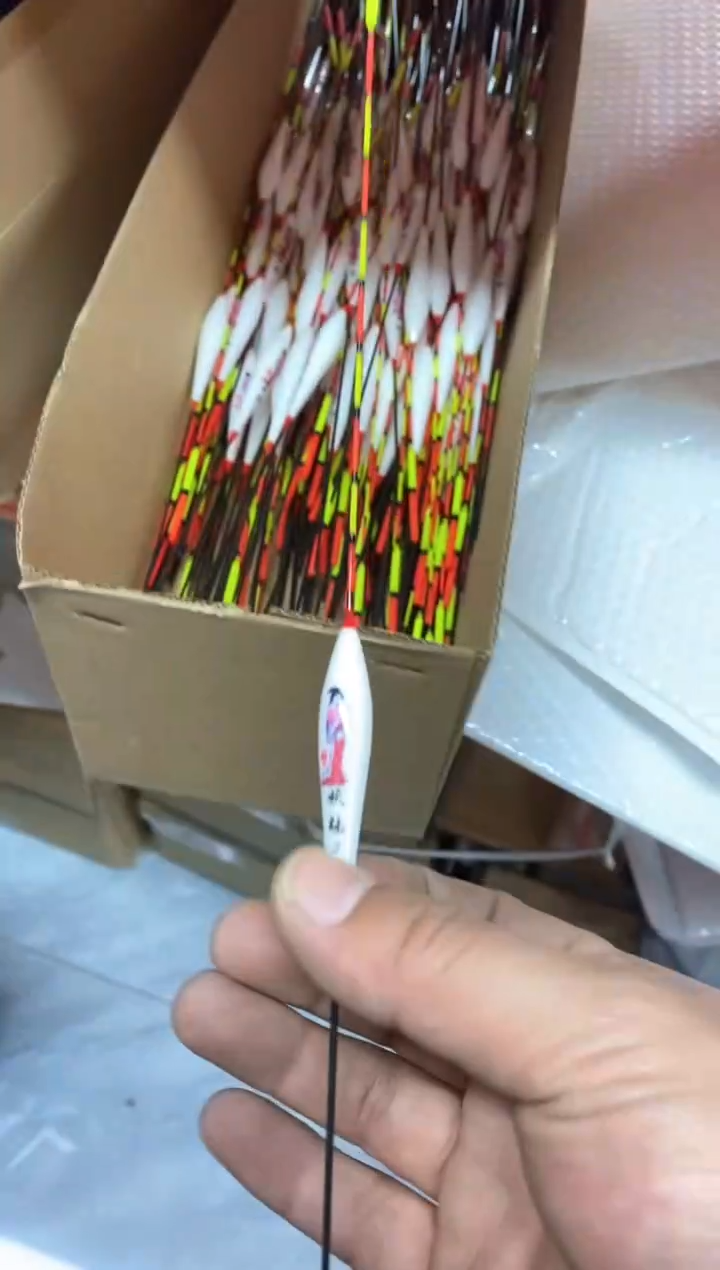 纳米票10高跟  2.8克的