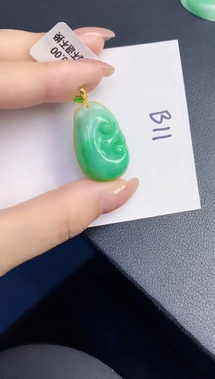 【闪购商品】翡翠颈饰18K金镶嵌0000000000