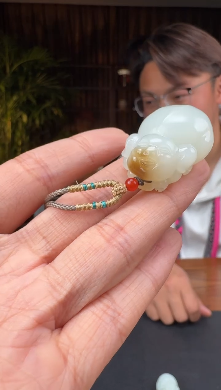 【闪购商品】和田玉131未镶嵌2.10小朱多样性发货