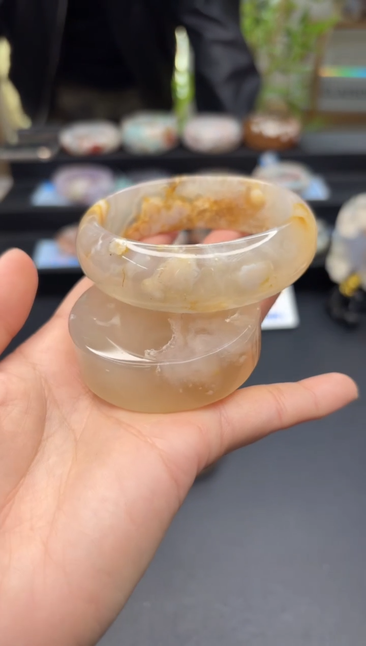 【闪购商品】石英质玉手镯未镶嵌C828(58圈赠送镯心)