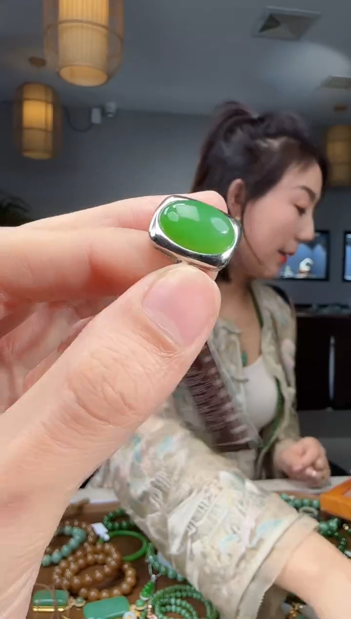 银S925镶嵌戒指和田玉1