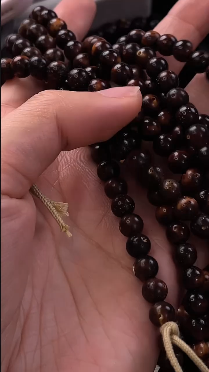吊坠星月菩提精工级深珀花皮圆珠7长串（B）