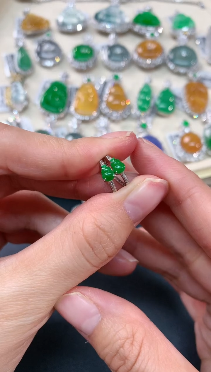 【闪购商品】翡翠耳饰18K金镶嵌A22|999