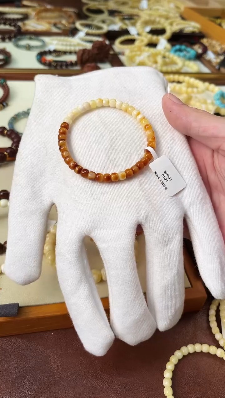 未镶嵌琥珀裸石琥珀蜜蜡（多样性发其一）h010