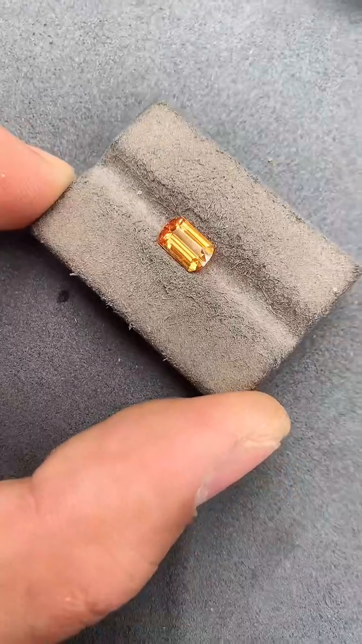 【闪购商品】石榴石（芬达石）裸石未镶嵌1.6