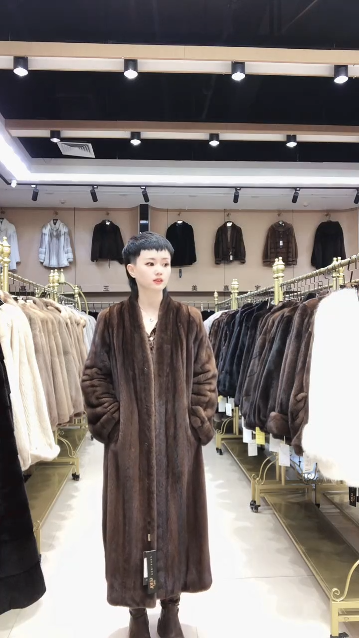 新款进口水貂大衣女中长款V领咖啡色