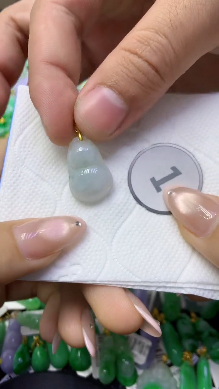 颈饰未镶嵌翡翠天然缅甸翡翠A货