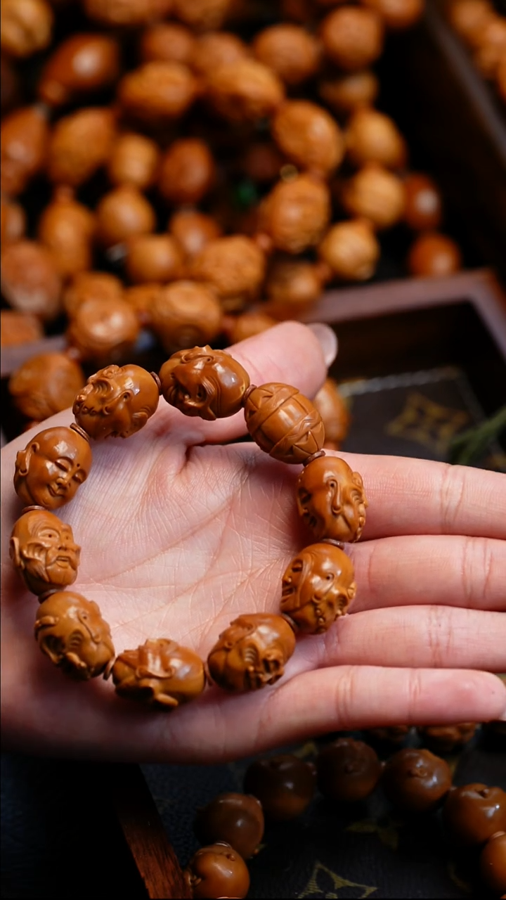 【闪购商品】橄榄核吊坠苏工橄榄核