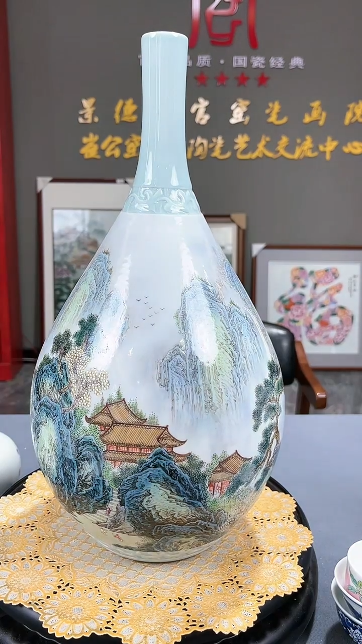 【闪购商品】官窑瓷画院903官窑瓷画院山水胆瓶