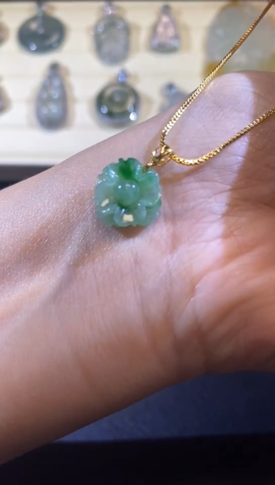 【闪购商品】翡翠吊坠(不含链)18K金镶嵌缅甸天然A货翡翠