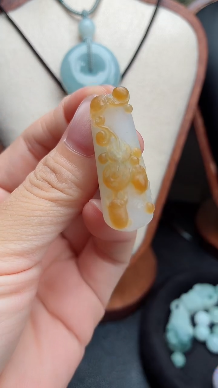 颈饰未镶嵌翡翠颈饰 未镶嵌天然 翡翠