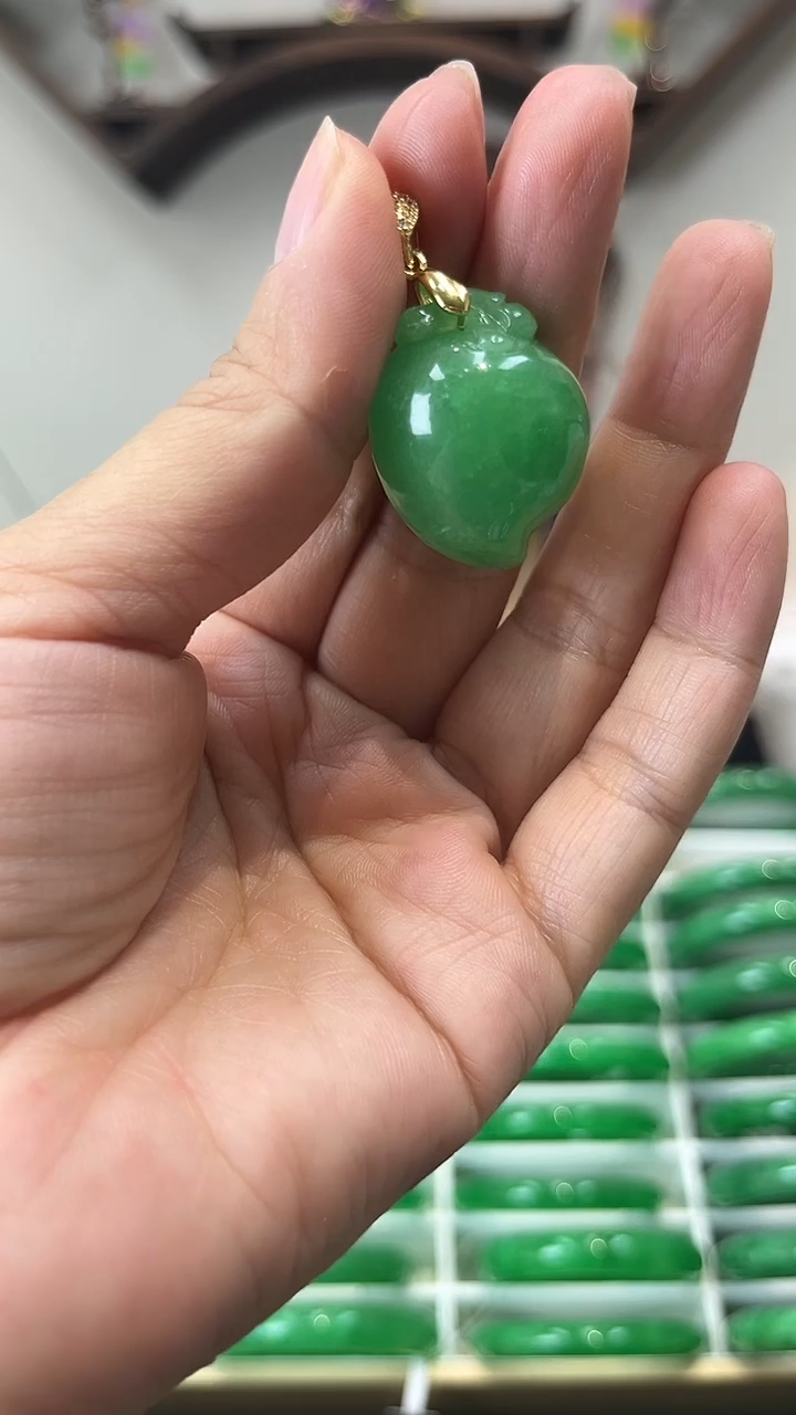 【闪购商品】翡翠颈饰未镶嵌闪70吊坠