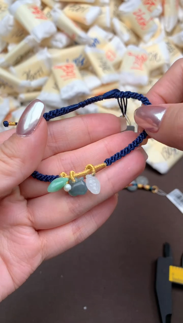 【闪购商品】翡翠手绳未镶嵌一