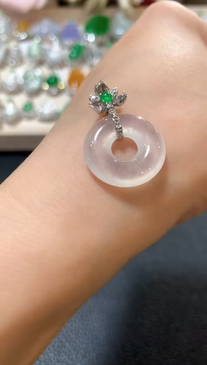 吊坠(不含链)18K金镶嵌翡翠z22  