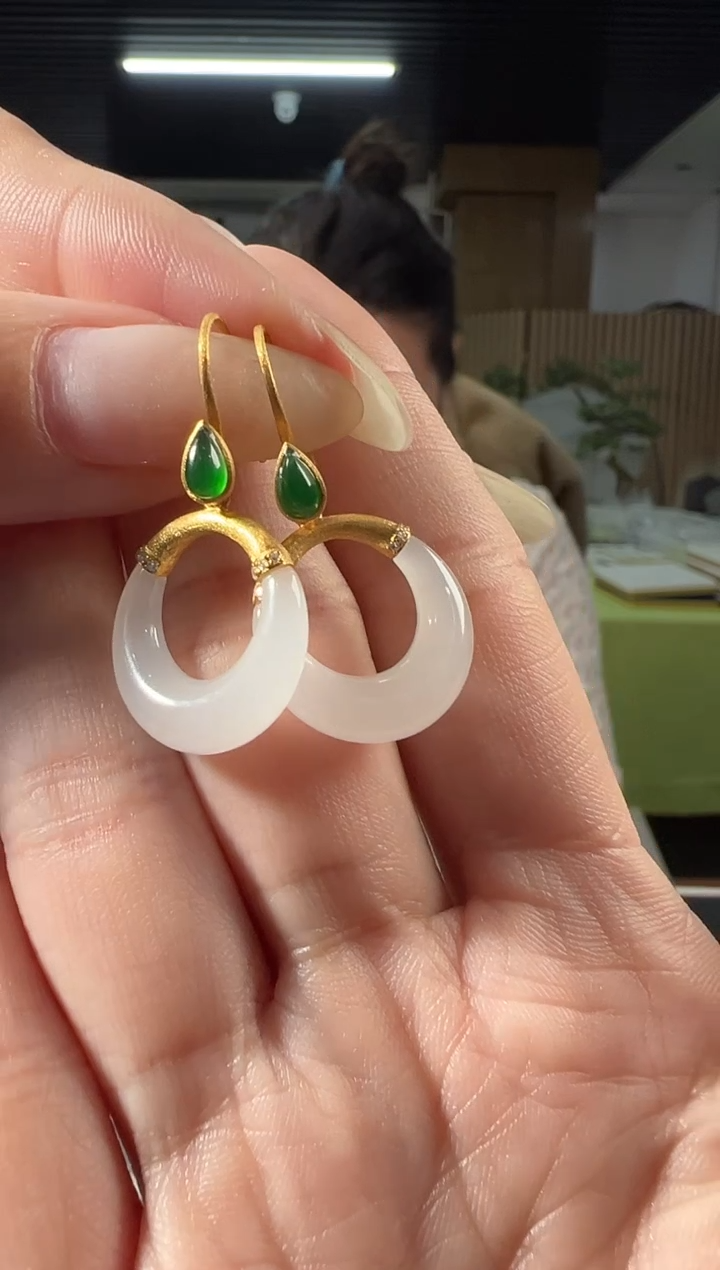 【闪购商品】和田玉耳环18K金镶嵌白玉18K金耳环