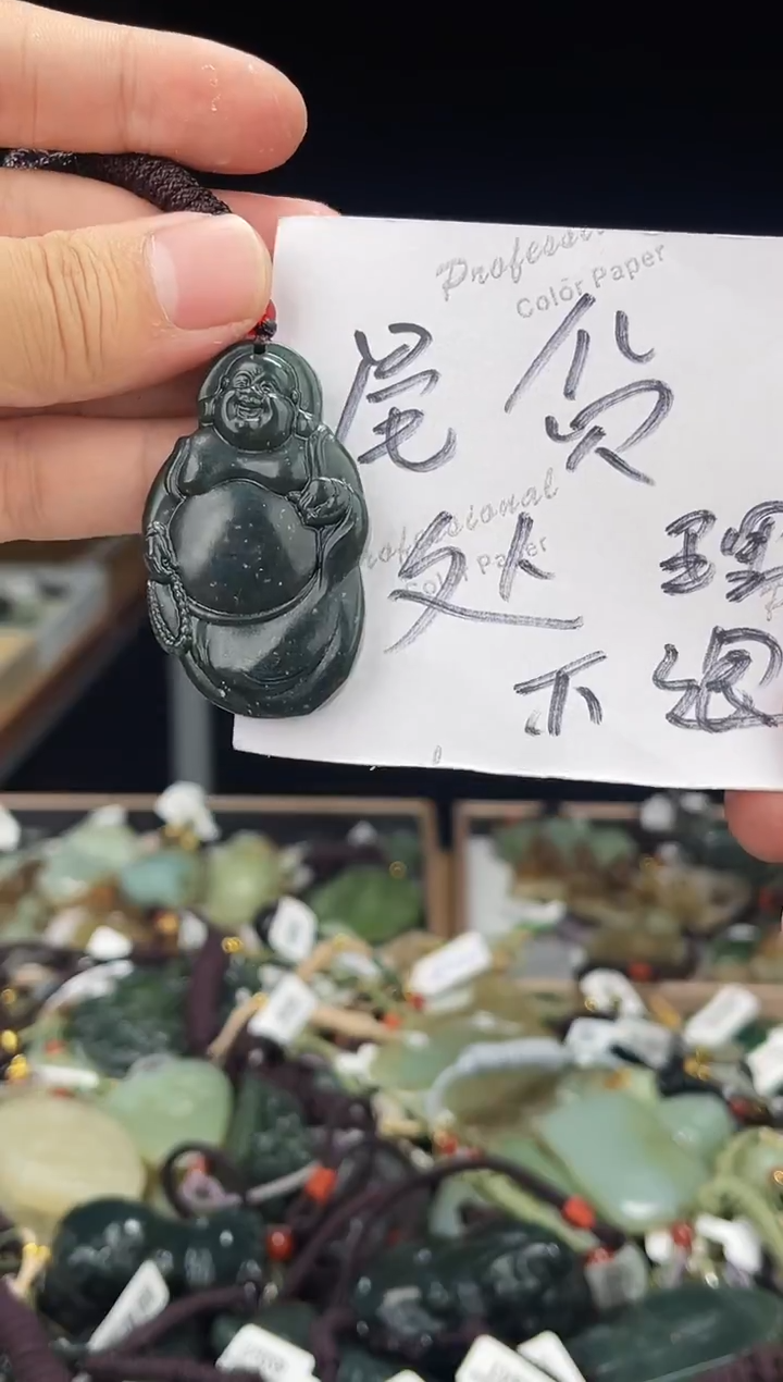 颈饰未镶嵌和田玉1