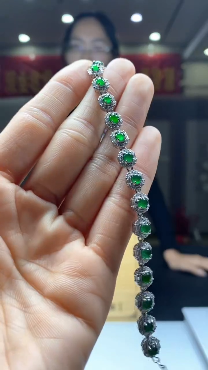 【闪购商品】翡翠颈饰未镶嵌********624