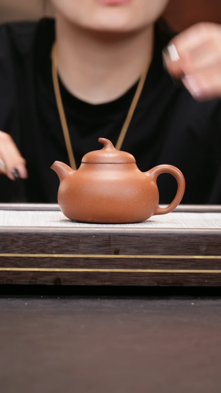 茶壶紫砂金降坡  茄瓜壶 