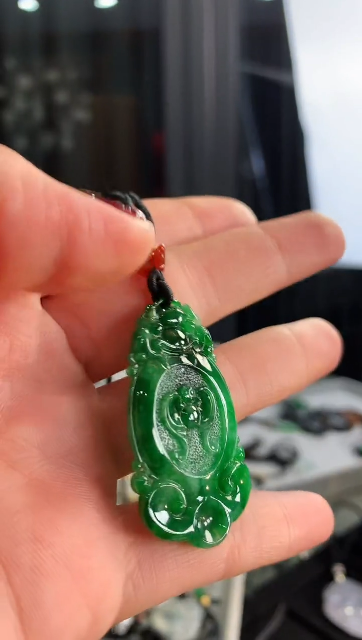 【闪购商品】翡翠颈饰未镶嵌吊坠