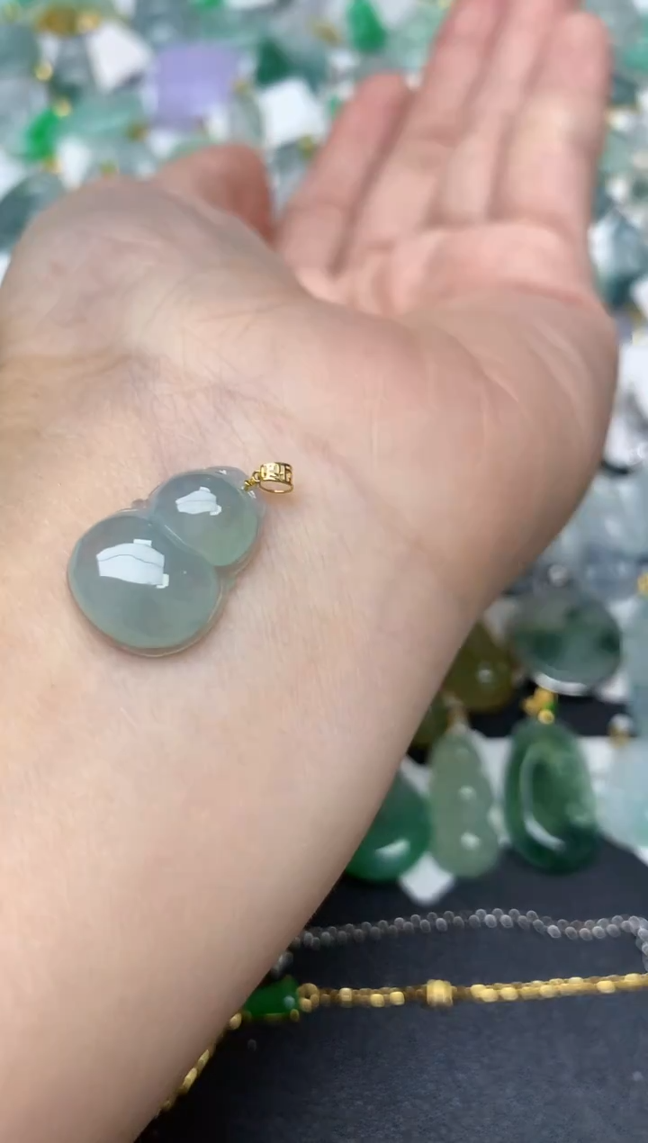 颈饰18K金镶嵌翡翠天然缅甸A货翡翠