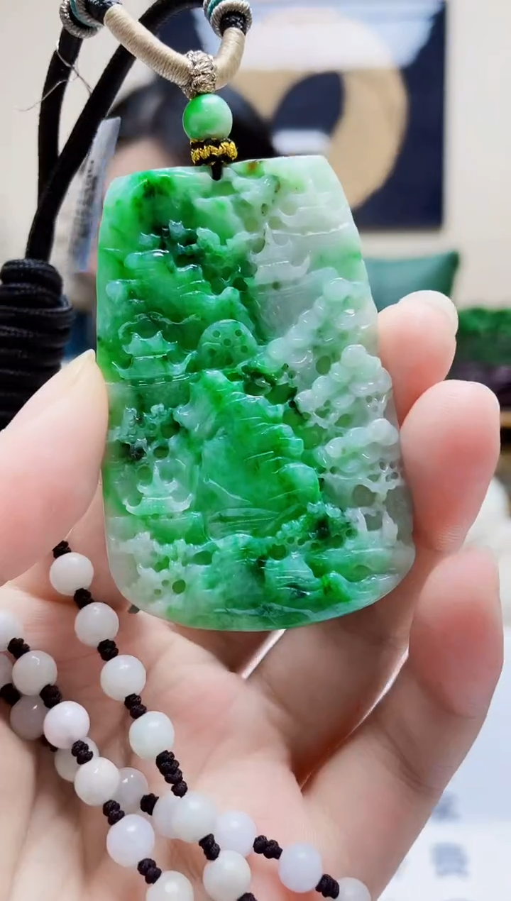 未镶嵌定制翡翠吊坠93