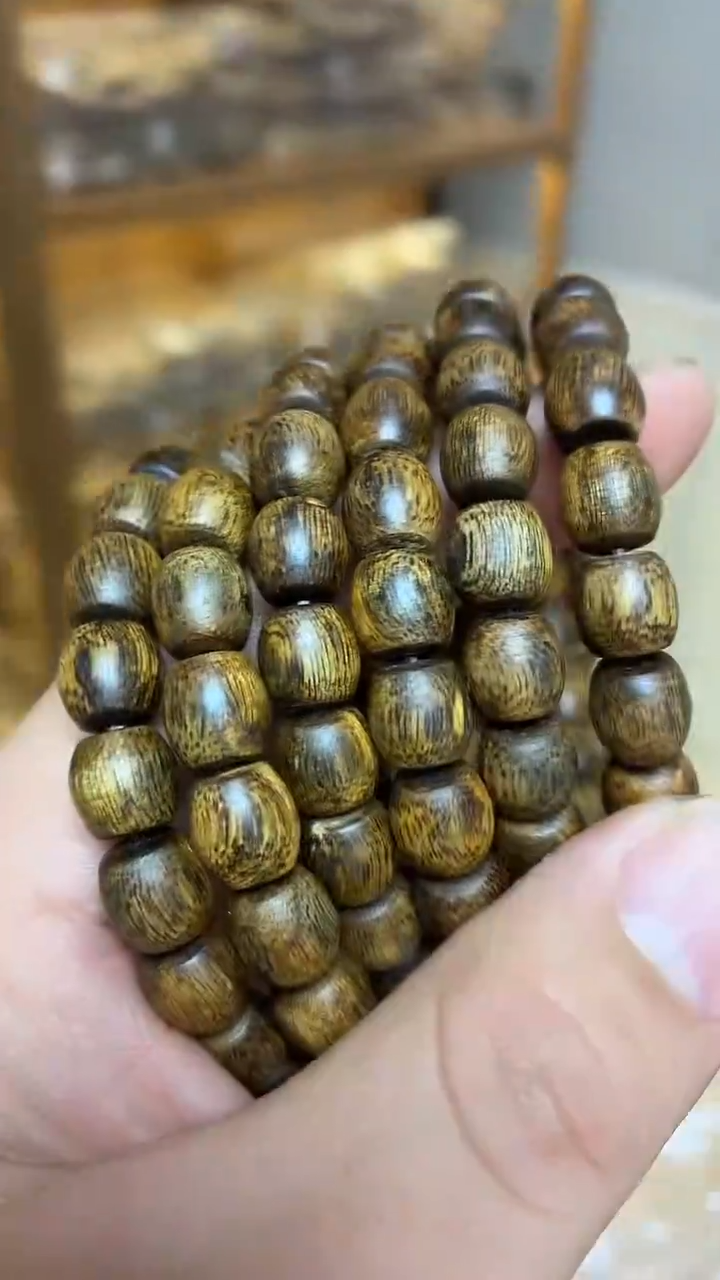 沉香手串 海南红金猊老型单圈虫漏0.9+多样性发其一