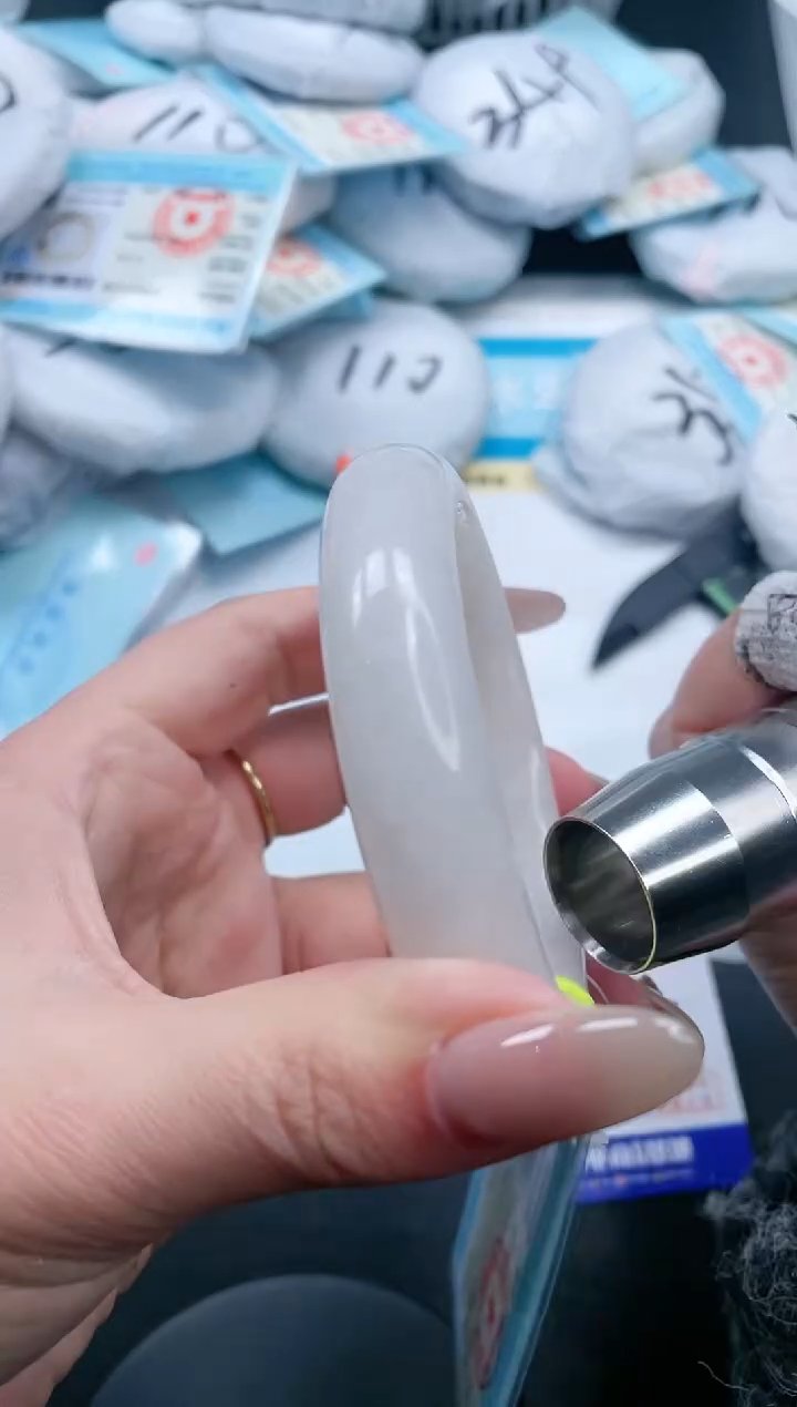 【闪购商品】和田玉手镯未镶嵌21V306-56