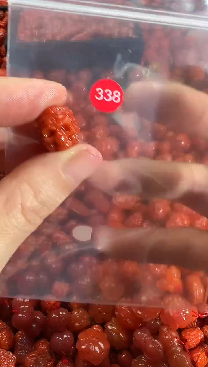 颈饰未镶嵌南红玛瑙1