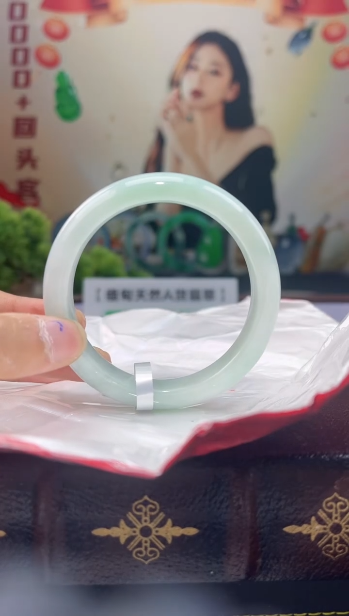 【闪购商品】翡翠手镯未镶嵌手镯22