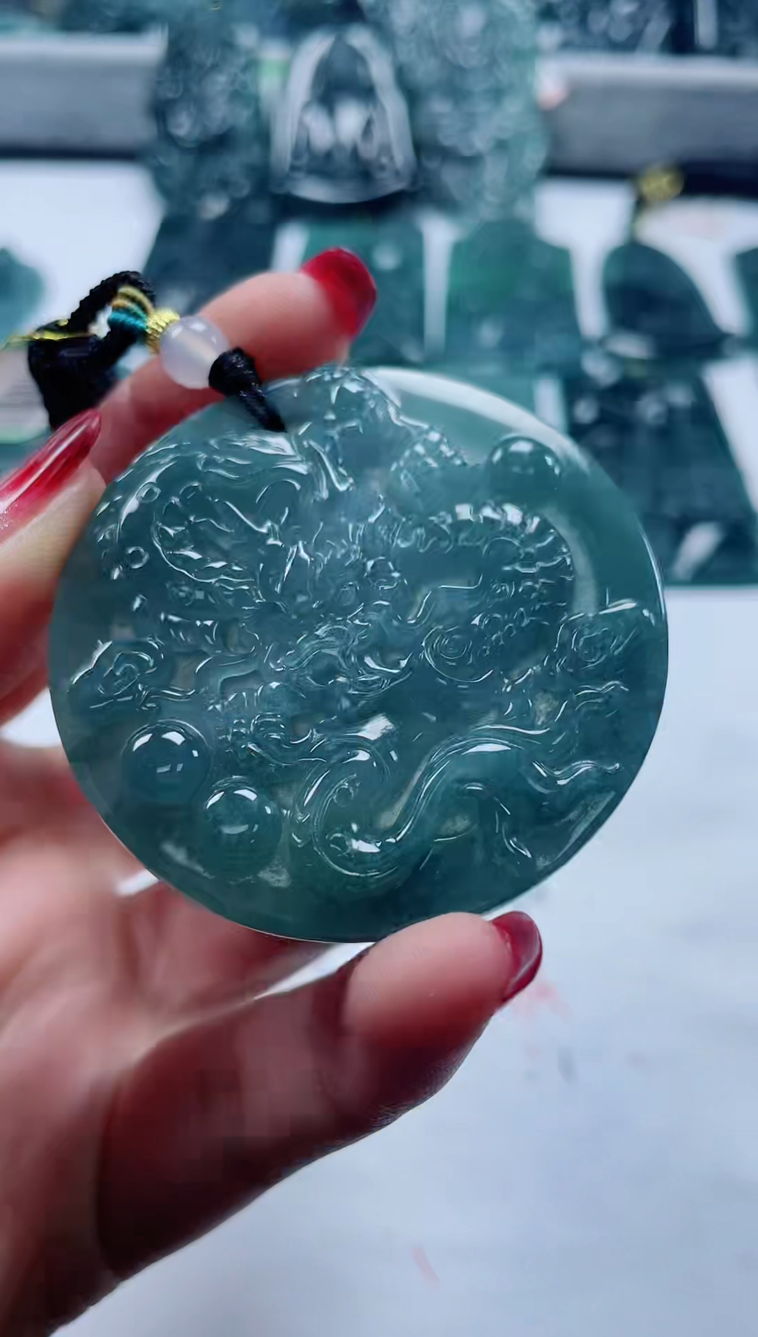 【闪购商品】翡翠颈饰未镶嵌               