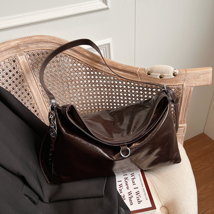 复古大包包2024秋冬流行高级感单肩包大容量托特包通勤氛围感女包