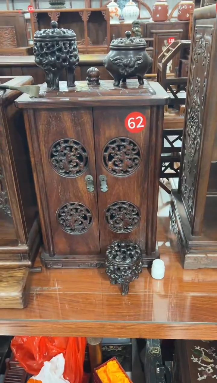 1****昊三面透雕佛龛柜1111