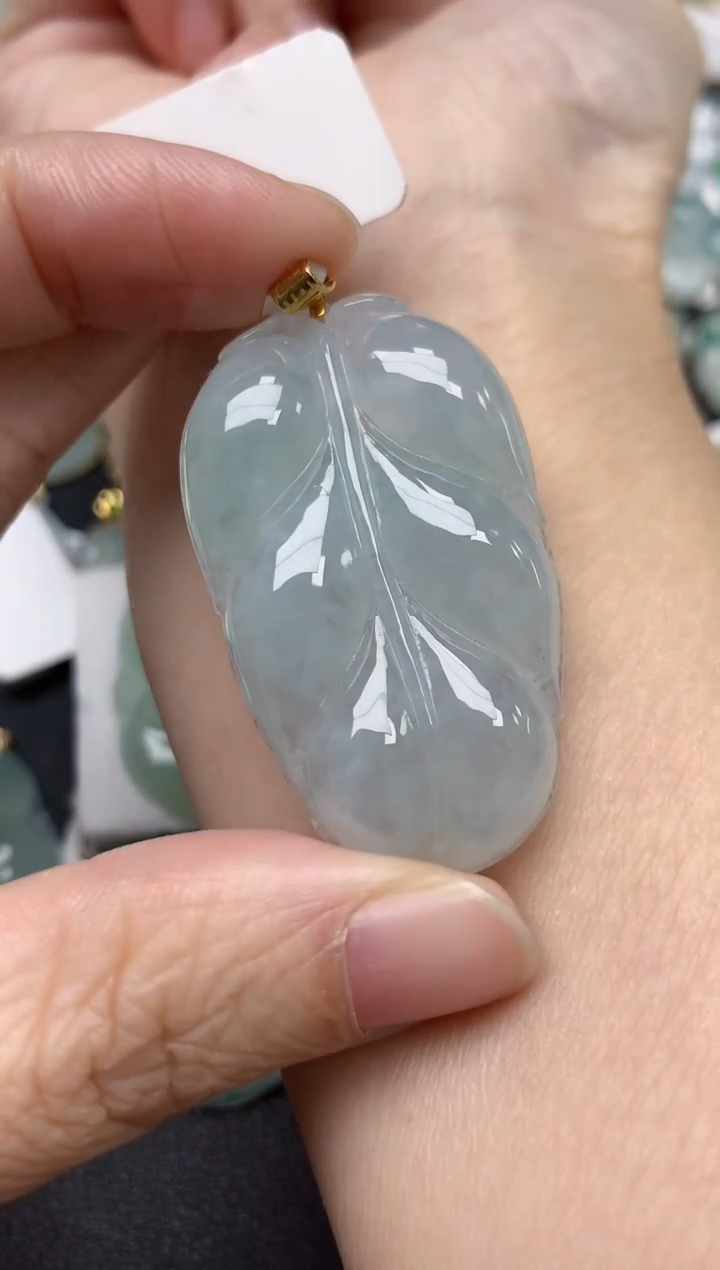 颈饰18K金镶嵌翡翠天然缅甸A货翡翠