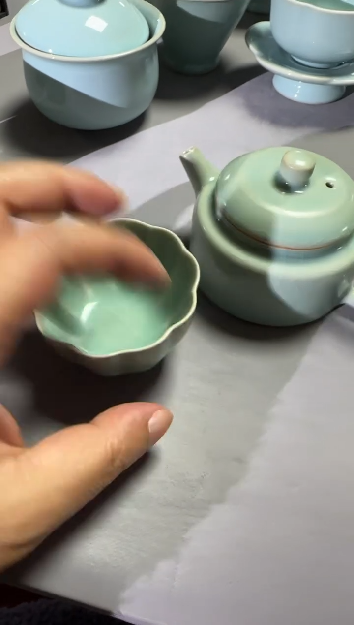 汝瓷南****香平顶山汝瓷产品   德钟壶+4梅花杯