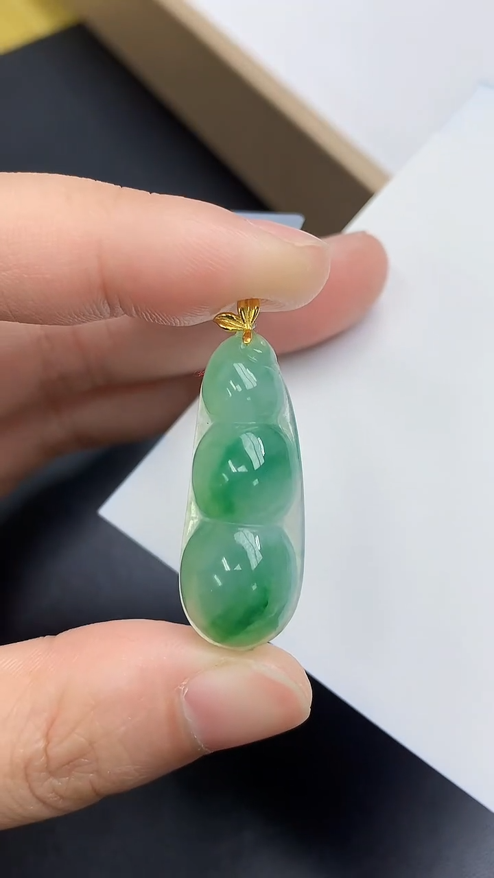 颈饰18K金镶嵌翡翠天然缅甸A货百元以上9元证书费自理