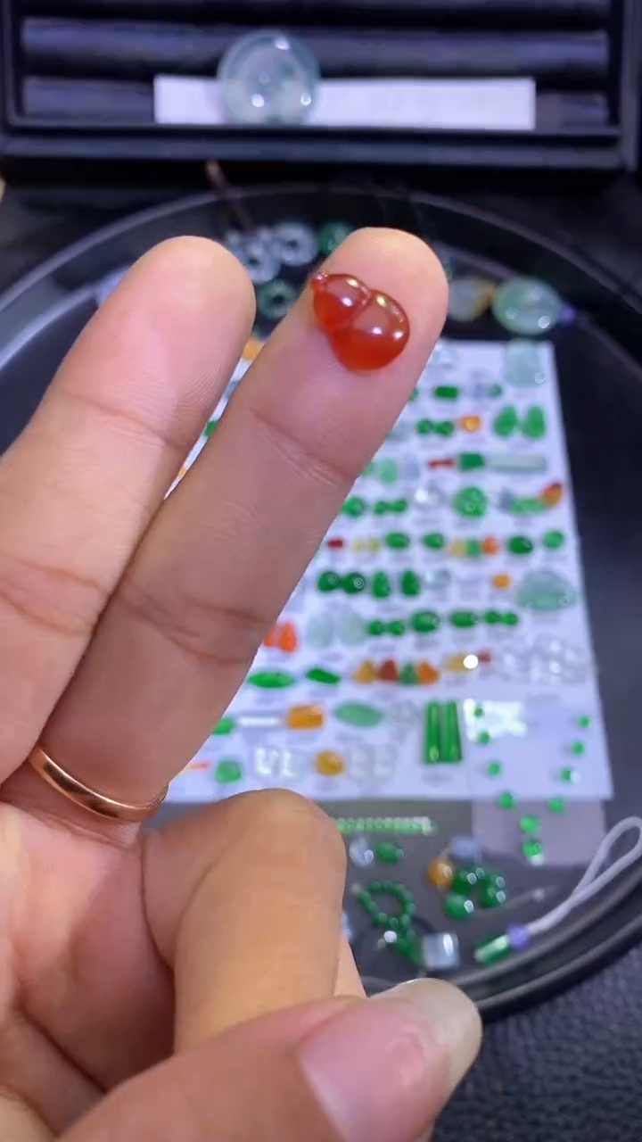 未镶嵌挂件翡翠葫芦