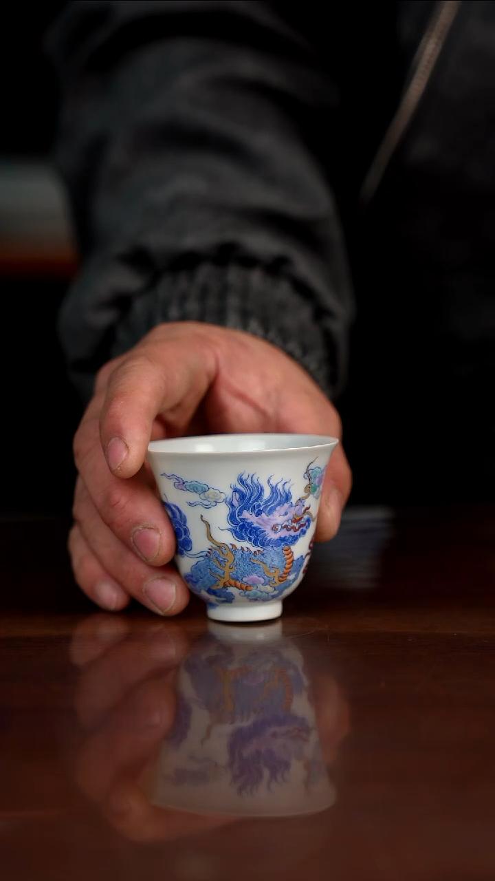 空山明月新斗彩麒麟主人杯