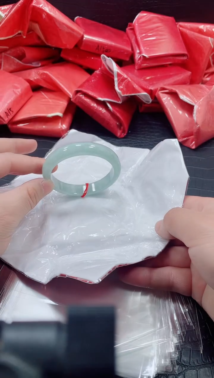 非金属无小哥 188号手镯 58.7圈口