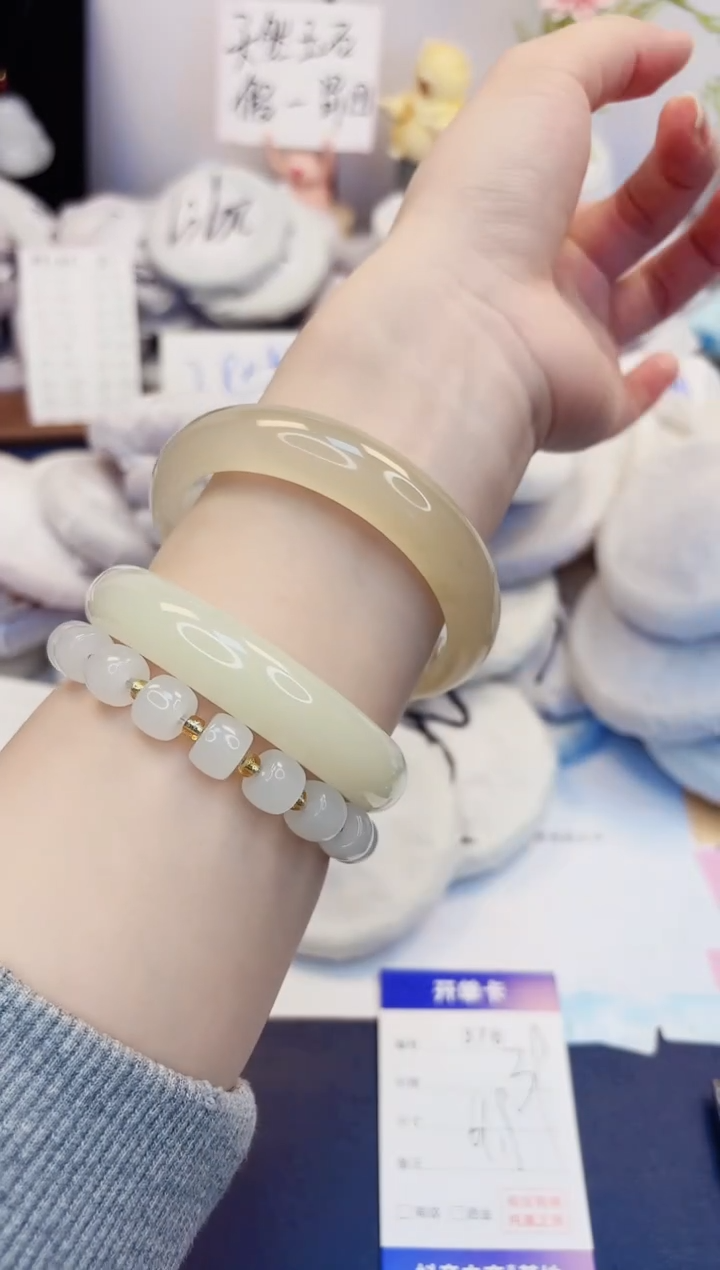 【闪购商品】石英质玉手镯未镶嵌376-财气镯-圈口61