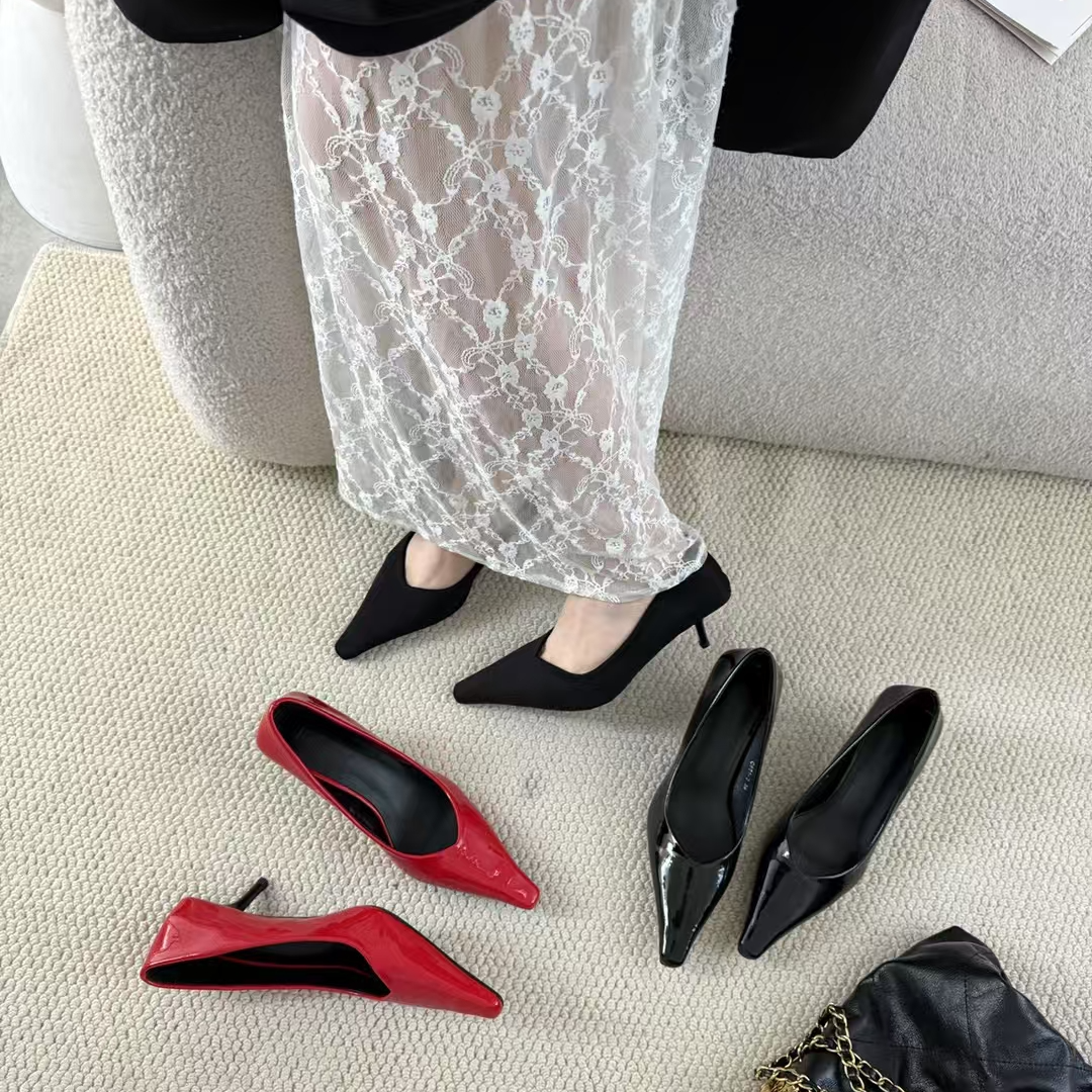 法式气质尖头红色高跟鞋女婚鞋2025新款浅口细跟时尚通勤名媛单鞋