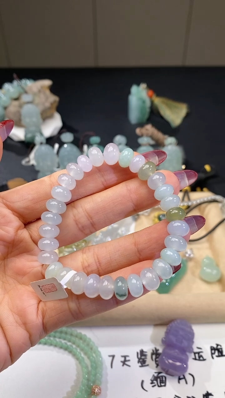 【闪购商品】翡翠颈饰未镶嵌手串