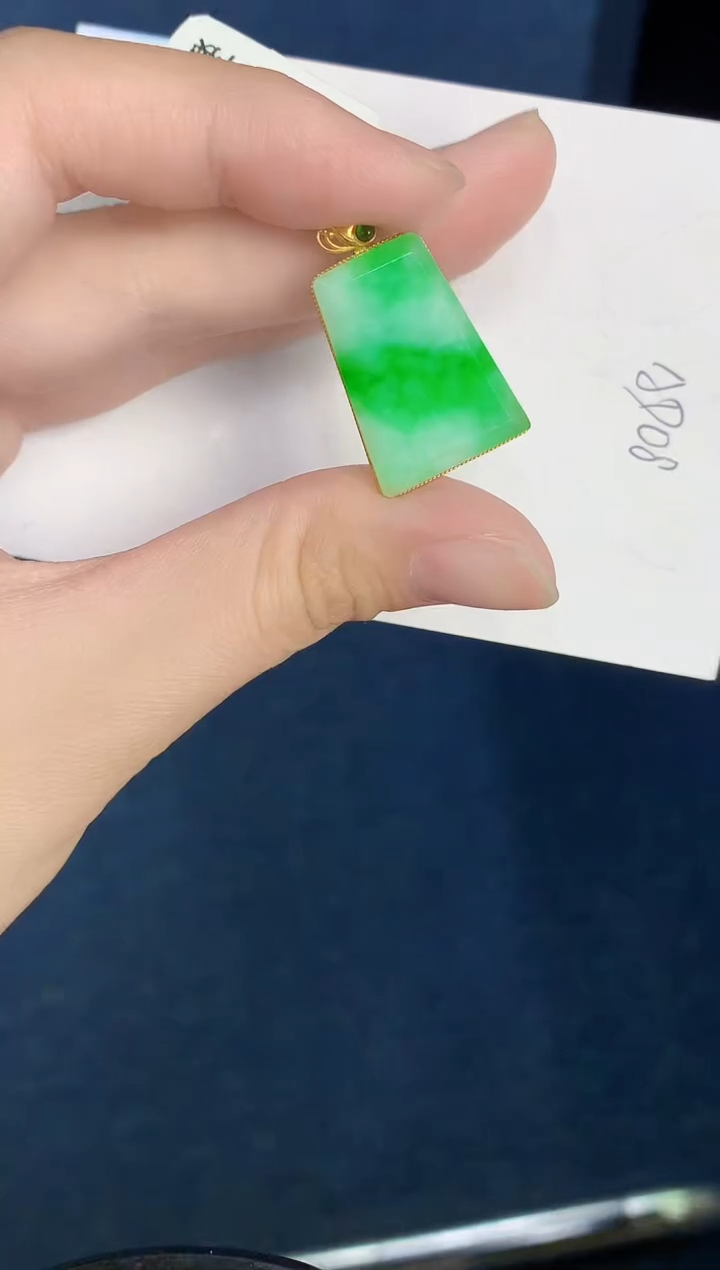 【闪购商品】翡翠颈饰18K金镶嵌000000000