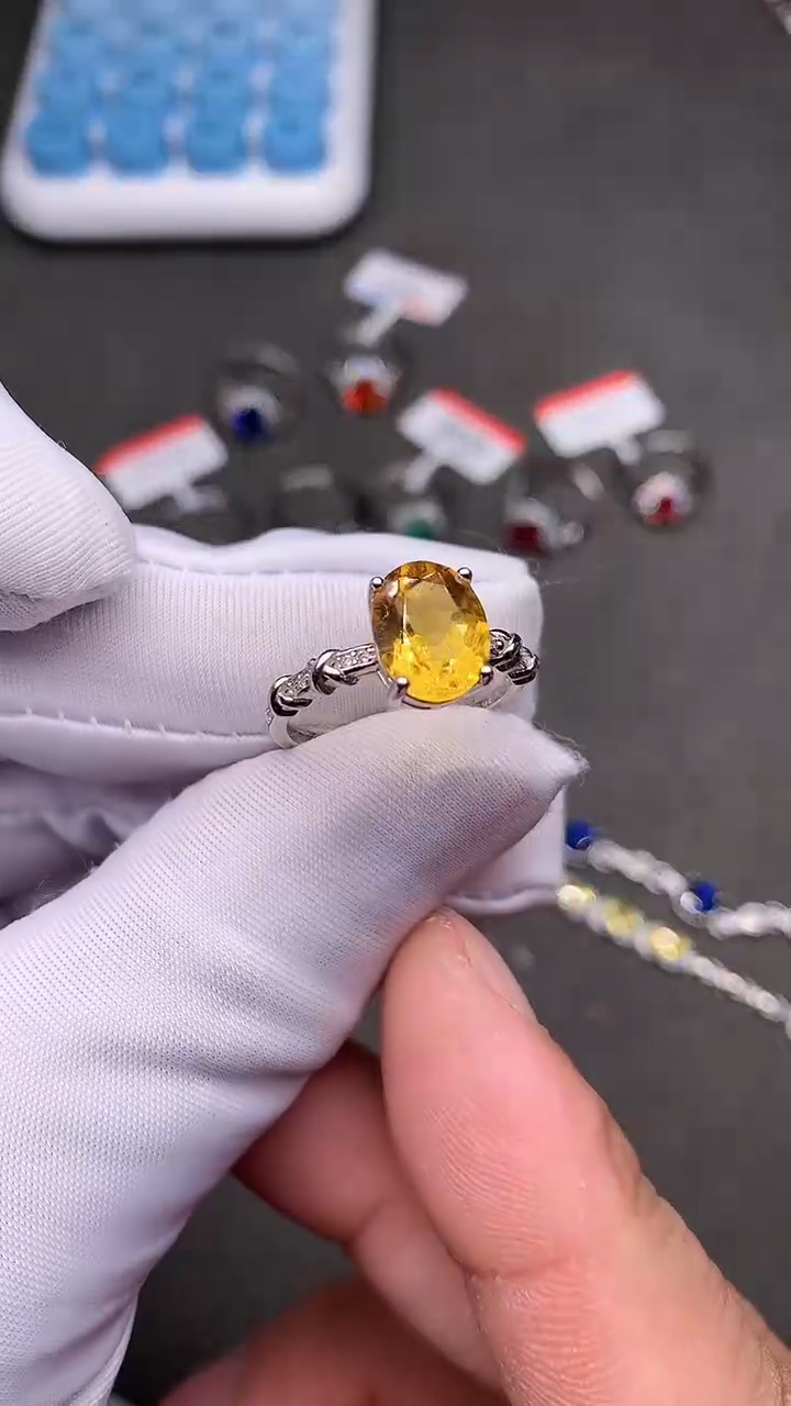 【闪购商品】黄晶戒指银S925镶嵌........