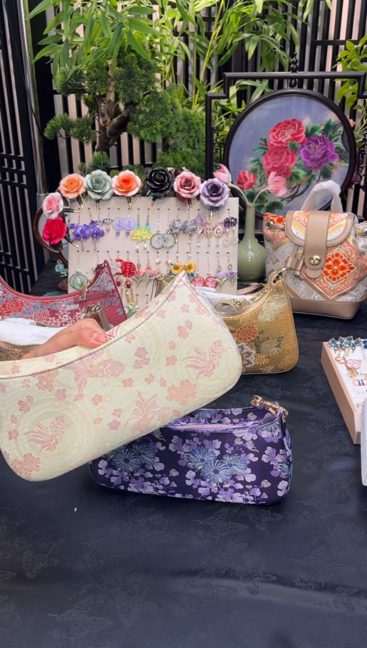 织绣未*非遗苏绣手工饰品